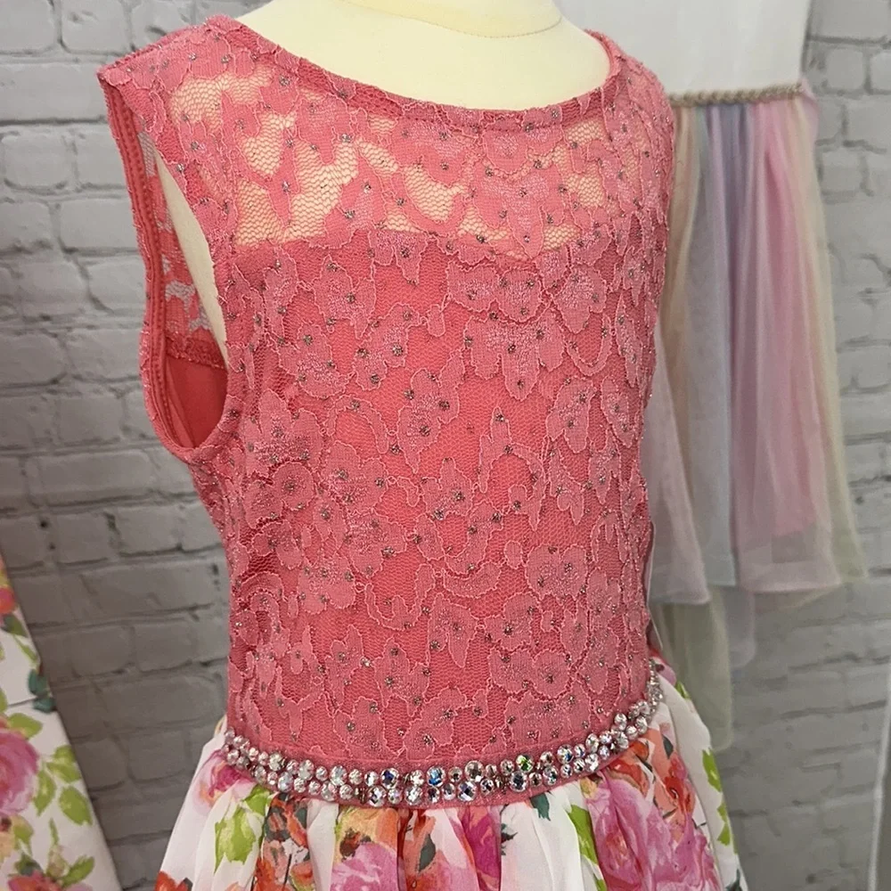 Speechless Girls Chiffon and lace coral dress in size 14‎